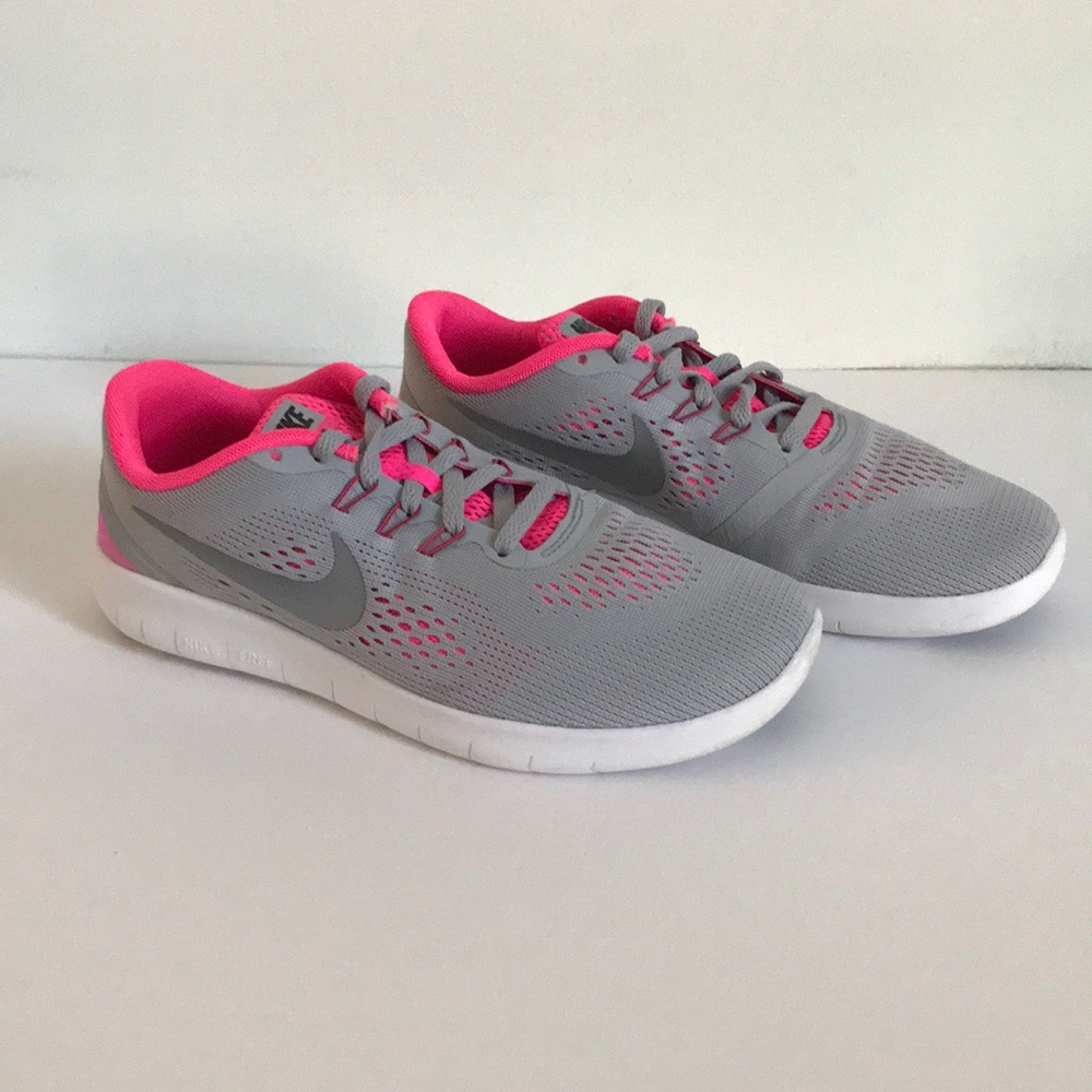 Nike Womens Free RN Sneakers Pink and Gray